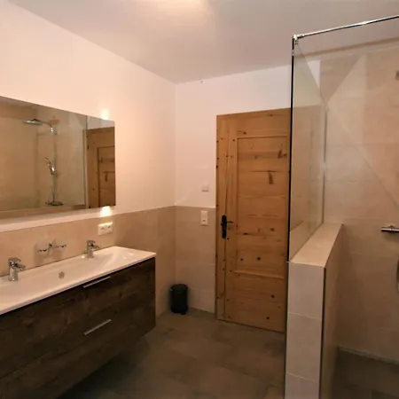 Appartamento Zauberwinkel-2 By Interhome